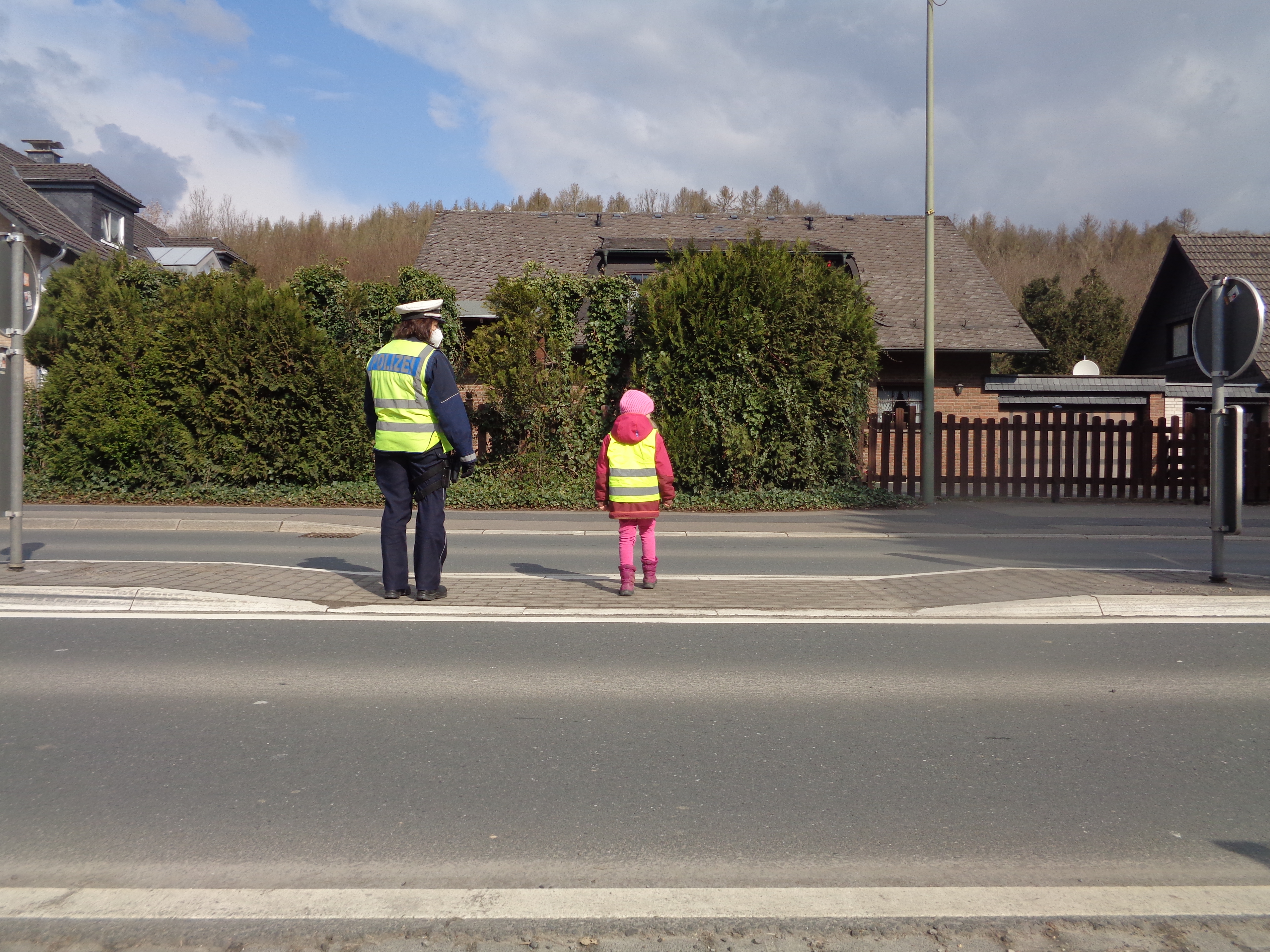 Zebrastreifen / Verkehrsinsel 